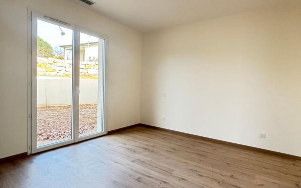 Maison à vendre    4 pièces •  Montbartier