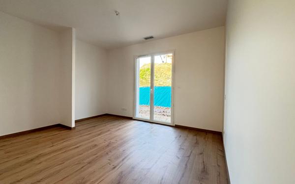 Maison à vendre    4 pièces •  Montbartier