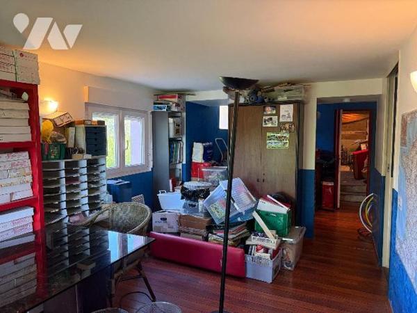 Maison à vendre à Buchères (10800) - Aube (10)

Située sur une vaste parcelle de 3 578 m², ce...
