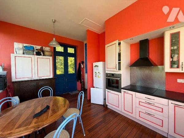 Maison à vendre à Buchères (10800) - Aube (10)

Située sur une vaste parcelle de 3 578 m², ce...