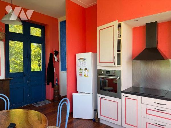 Maison à vendre à Buchères (10800) - Aube (10)

Située sur une vaste parcelle de 3 578 m², ce...