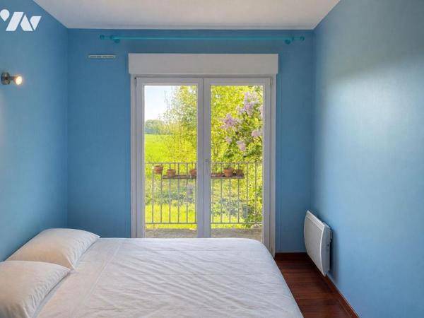Maison à vendre à Buchères (10800) - Aube (10)

Située sur une vaste parcelle de 3 578 m², ce...