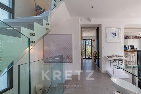 Éguilles – Villa contemporaine récente de 200 m2, 4 chambres, à 15 minutes d’Aix-en-Provence