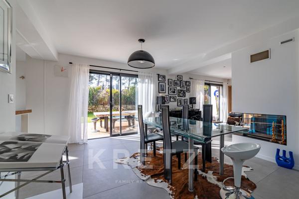 Éguilles – Villa contemporaine récente de 200 m2, 4 chambres, à 15 minutes d’Aix-en-Provence