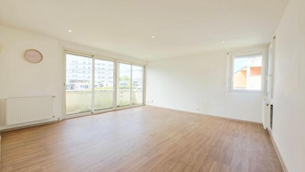 BOURGES APPARTEMENT 88M² 3 CHAMBRES BALCON PARKING