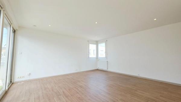 BOURGES APPARTEMENT 88M² 3 CHAMBRES BALCON PARKING