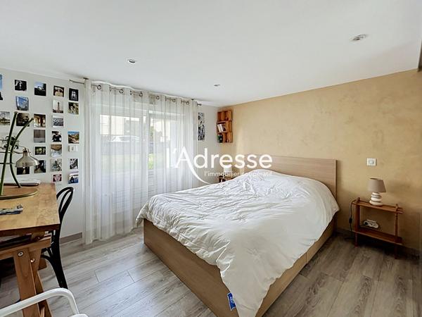 SAINT-AVERTIN - Maison entièrement rénovée de 111m² avec 4 chambres et sous-sol aménagé