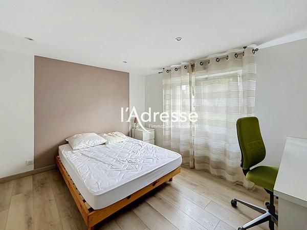 SAINT-AVERTIN - Maison entièrement rénovée de 111m² avec 4 chambres et sous-sol aménagé