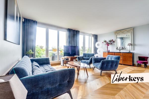 Appartement rénové avec balcon et vue Sacré-Cœur – 75 m² – 2 chambres – Rue de Rome, Paris 17ᵉ (Batignolles)