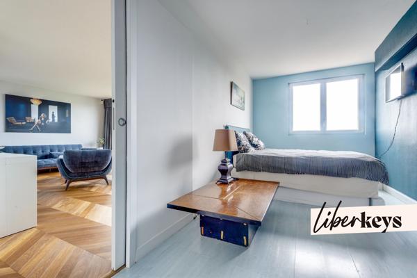 Appartement rénové avec balcon et vue Sacré-Cœur – 75 m² – 2 chambres – Rue de Rome, Paris 17ᵉ (Batignolles)