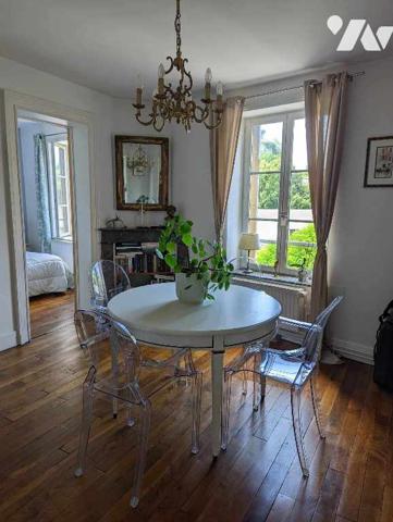 A deux pas du château-fort, beaucoup de charme pour ce lumineux appartement de type 3