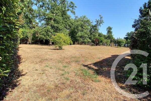 Maison à vendre  6 pièces - 133 m 2   PESSAC  - 33