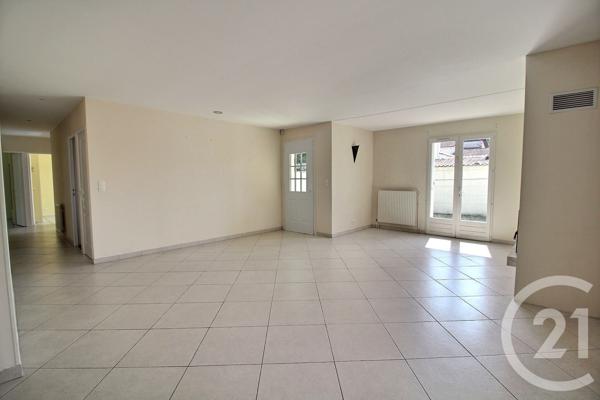 Maison à vendre  6 pièces - 133 m 2   PESSAC  - 33