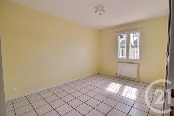 Maison à vendre  6 pièces - 133 m 2   PESSAC  - 33