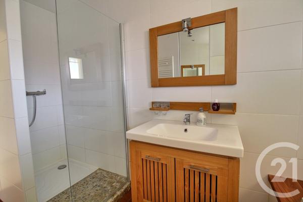 Maison à vendre  6 pièces - 133 m 2   PESSAC  - 33