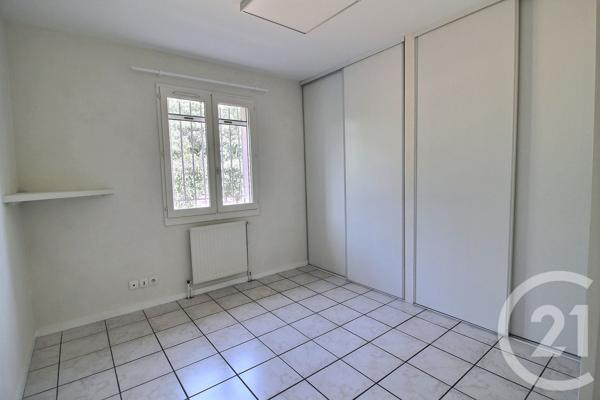 Maison à vendre  6 pièces - 133 m 2   PESSAC  - 33