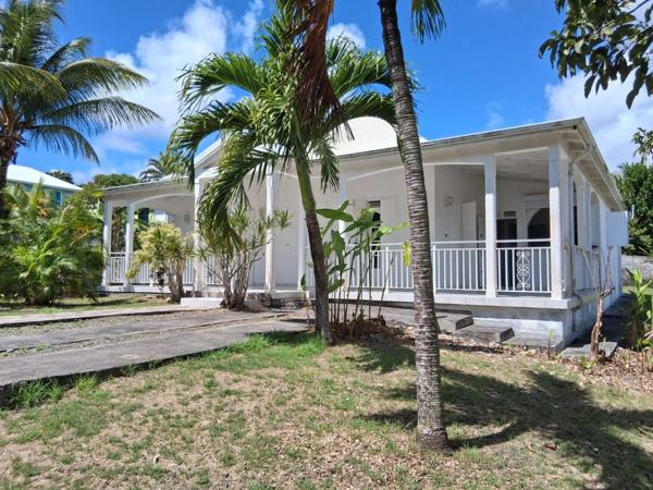 Charmante Villa T4 A Vendre SAINTE ANNE - GUADELOUPE