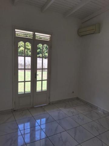 Charmante Villa T4 A Vendre SAINTE ANNE - GUADELOUPE