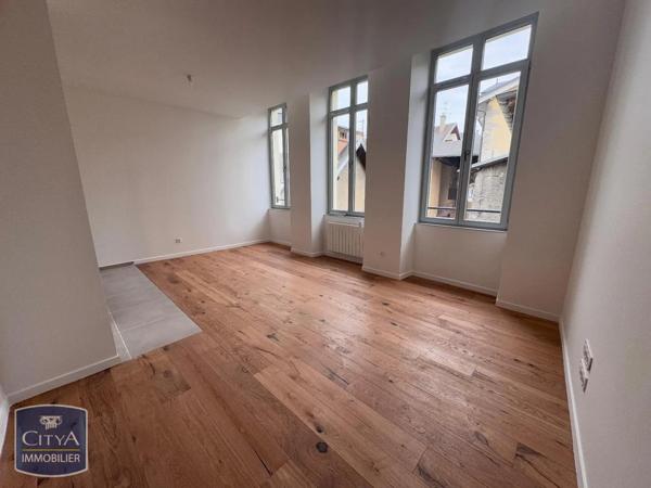 Appartement à louer 2 pièces 53.06m² Chambéry (73000)