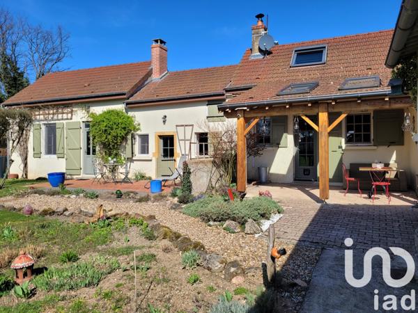 Maison à vendre 6 pièces 159 m² Issy-l'Évêque