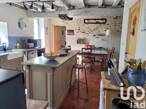 Maison à vendre 6 pièces 159 m² Issy-l'Évêque