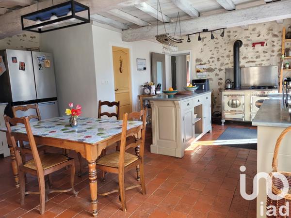 Maison à vendre 6 pièces 159 m² Issy-l'Évêque