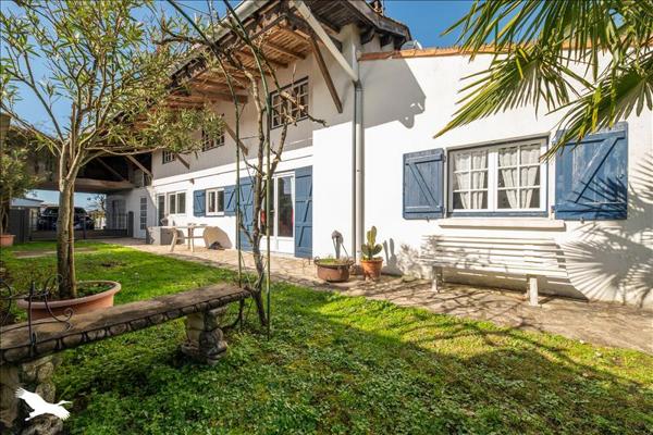 Maison à vendre |  Arvert |  11 pièces | 230 m²