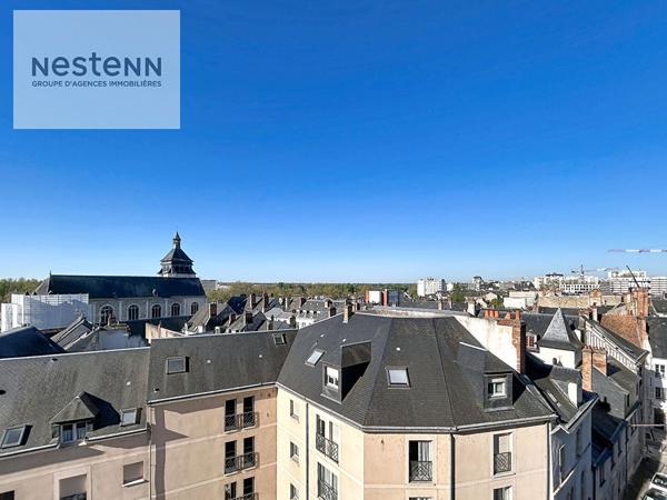 DUPLEX HYPER-CENTRE / 43 m² / PARKING / PROCHE COMMERCES