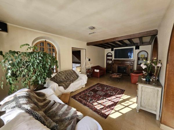 Belle demeure de caractère avec terrasses et dépendances  Centre-ville dAlbertville (73200)