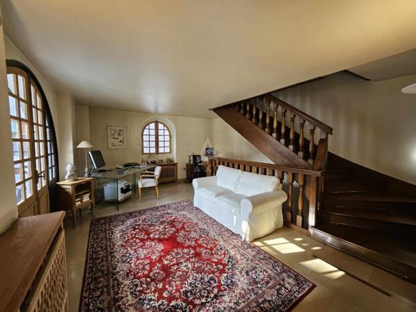 Belle demeure de caractère avec terrasses et dépendances  Centre-ville dAlbertville (73200)