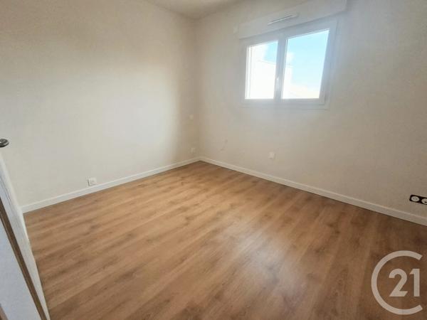 Maison à vendre  4 pièces - 79,88 m 2   TALMONT ST HILAIRE  - 85
