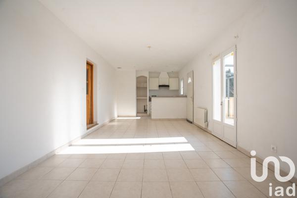 Maison 4 pièces de 83 m² à Estézargues (30390)