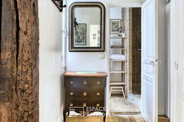 Typique appartement de caractère à Montorgueil – Etienne Marcel