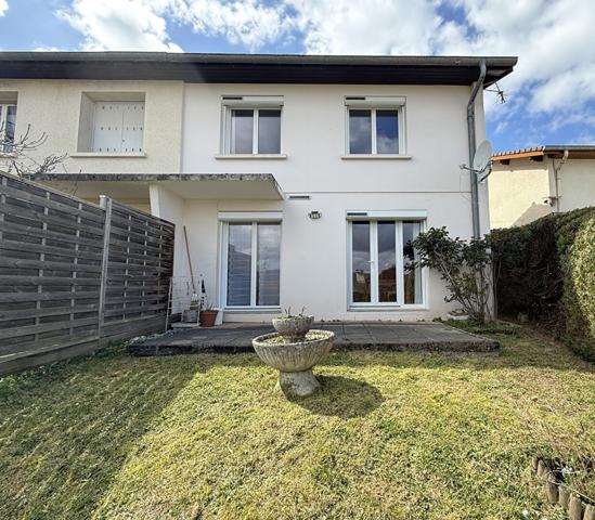 Maison Lons-Le-Saunier / 6 pièces / 3 chambres / 90 m²