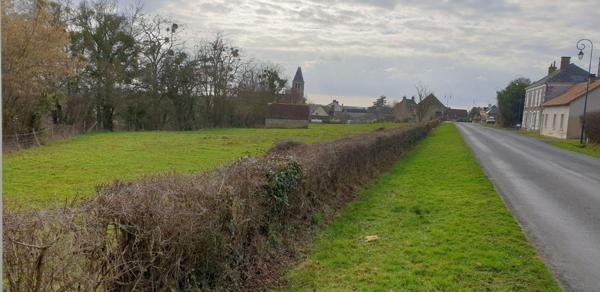 Terrain à Batir à vendre à La Suze-sur-Sarthe dans la Sarthe (72210), ref : 72119-1572
