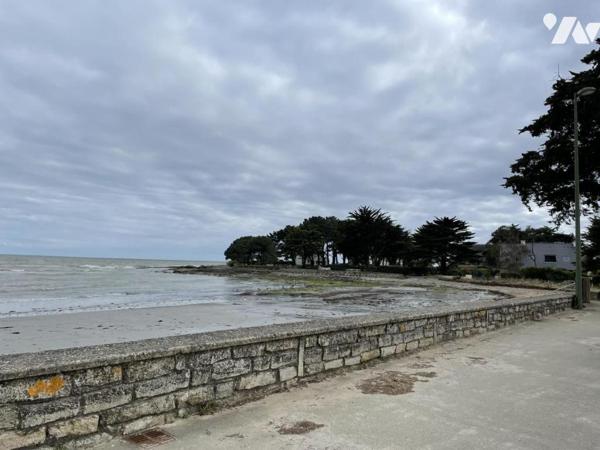 A VENDRE SAINT JACQUES APPT T1 BIS 27,34 m² AVEC VUE MER JARDIN + PARKING