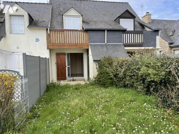 A VENDRE SAINT JACQUES APPT T1 BIS 27,34 m² AVEC VUE MER JARDIN + PARKING