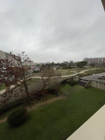 Appartement T4 Traversant avec Exterieur