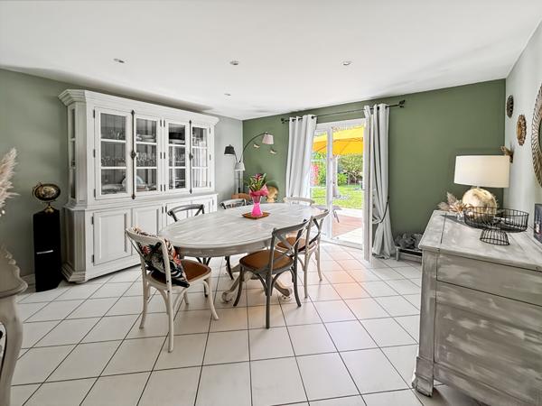 Maison 8 pièces à Vaux-le-Pénil - Exclusivité ERA LC2I IMMOBILIER