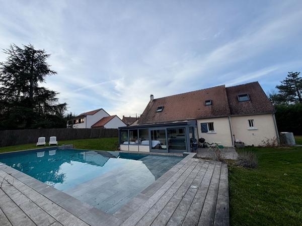 Maison contemporaine 6 pièces à Grosrouvre