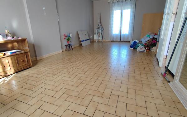 Maison à vendre    3 pièces • 72 m2 Bray-sur-Somme