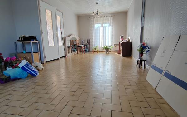 Maison à vendre    3 pièces • 72 m2 Bray-sur-Somme