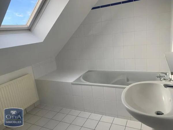 Maison à louer 4 pièces 89.51m² Angers (49000)