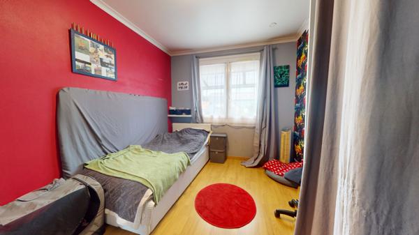 Lignières-de-Touraine (37130) Maison avec véranda et jardin