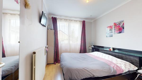 Lignières-de-Touraine (37130) Maison avec véranda et jardin