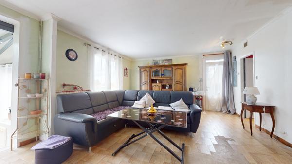 Lignières-de-Touraine (37130) Maison avec véranda et jardin