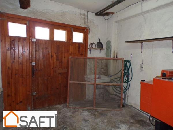 Village tous commerces, 3 chambres, garage