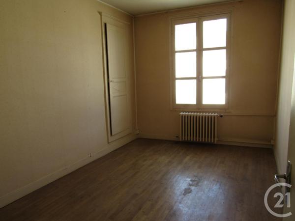 Maison à vendre  7 pièces - 273 m2 CHEF BOUTONNE - 79