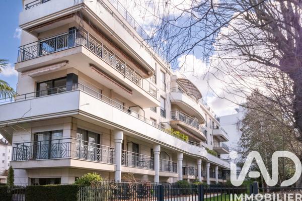 Appartement à vendre 2 pièces 46 m² Enghien-les-Bains