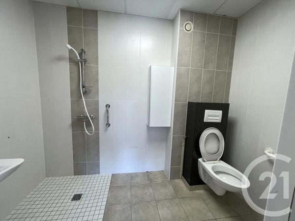 Immeuble à vendre  3601 m 2   BLAIN  - 44